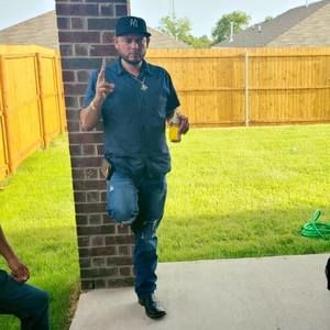 Meet your Posher, Javier